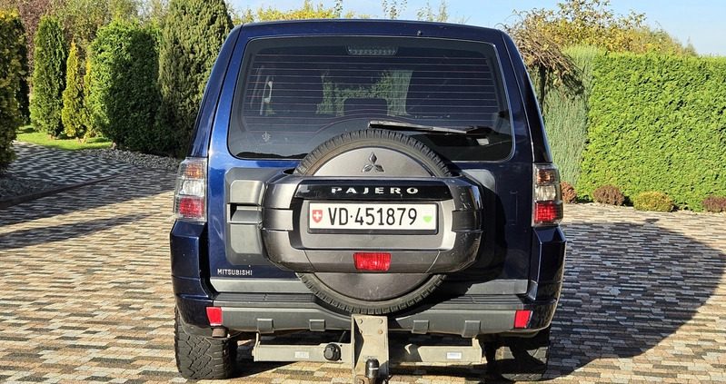 Mitsubishi Pajero cena 69900 przebieg: 196000, rok produkcji 2010 z Gdynia małe 562